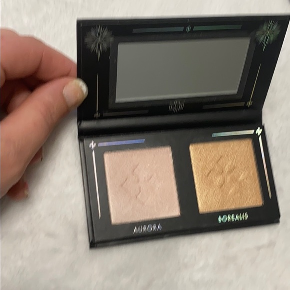 Love craft beauty highlighter palette - Picture 2 of 3